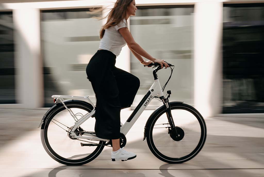 Die Zukunft gehört dem Firmenfahrrad. Umweltfreundlich. Komfortabel. Und das Statussymbol von morgen.